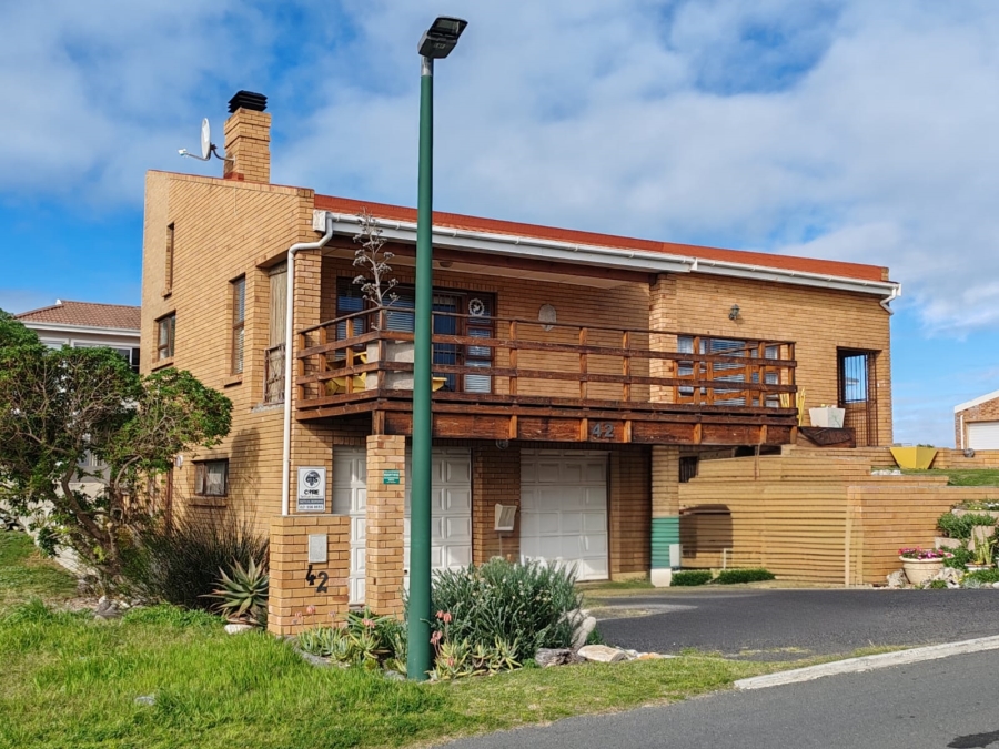 3 Bedroom Property for Sale in Perlemoenbaai Western Cape